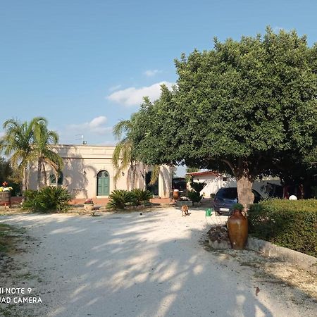 B&B Le Carrube Sava 외부 사진