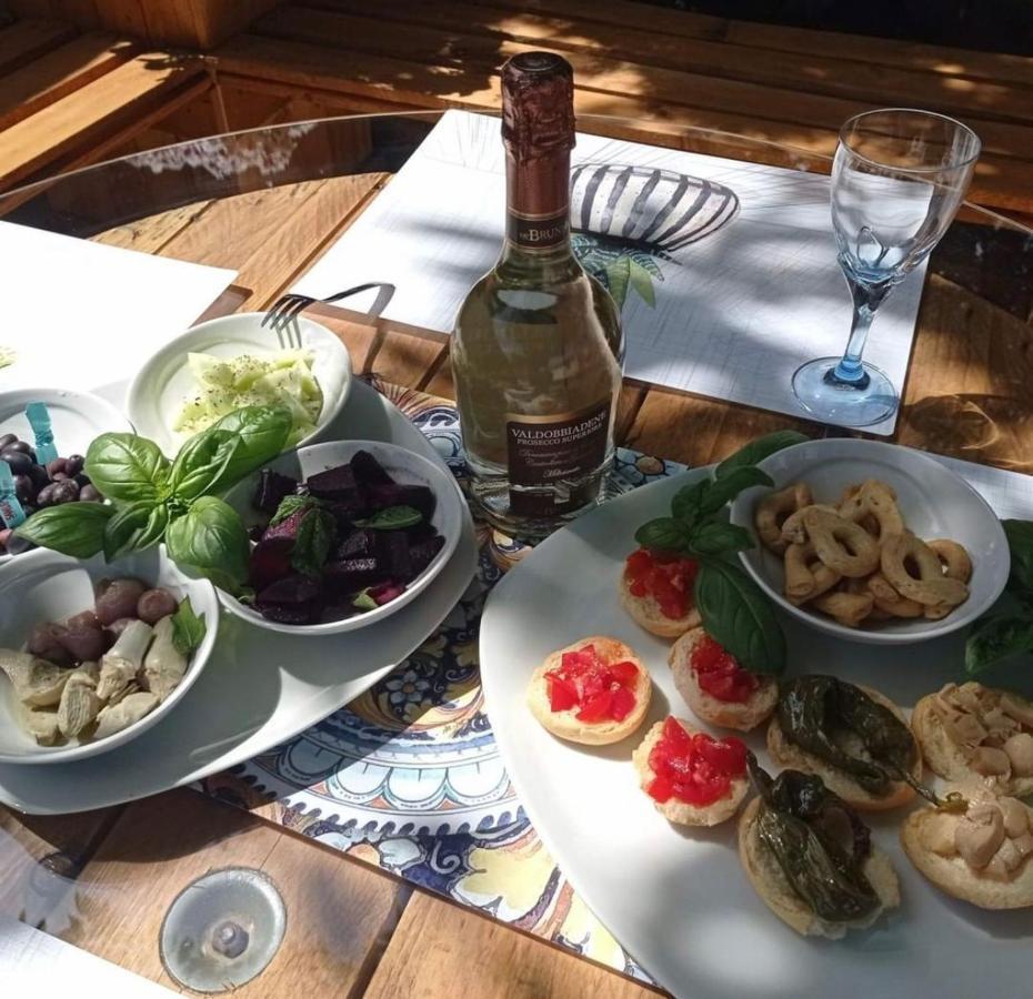 B&B Le Carrube Sava 외부 사진