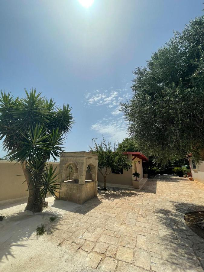 B&B Le Carrube Sava 외부 사진