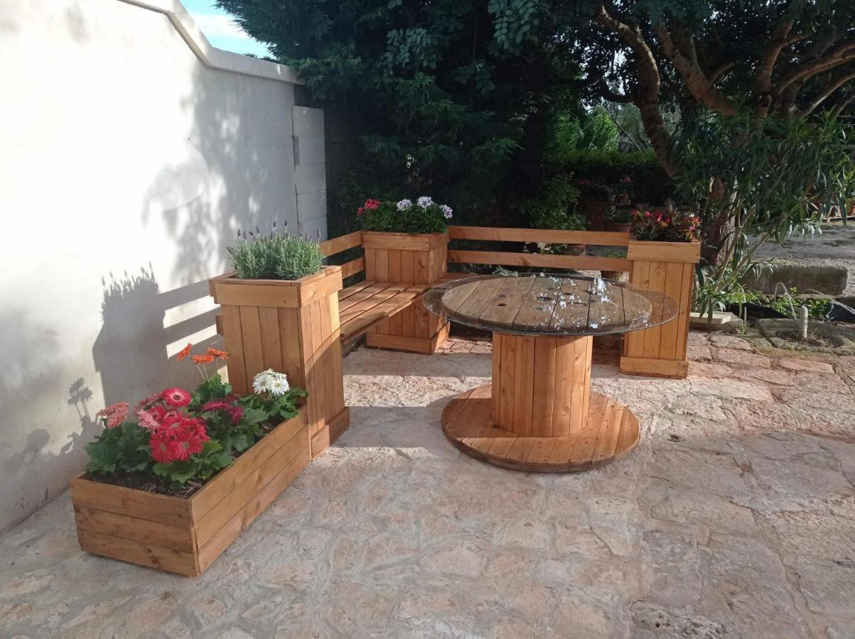 B&B Le Carrube Sava 외부 사진